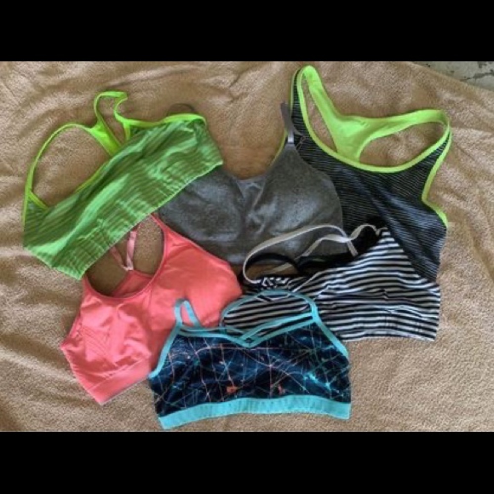 Sports bras lot. M/L